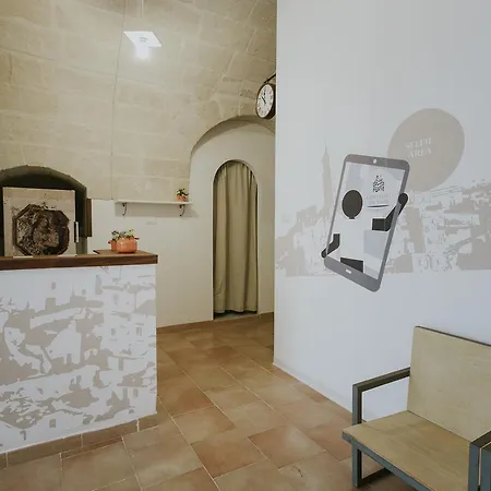 بيت شباب Ostello Dei Sassi Backpackers ماتيرا