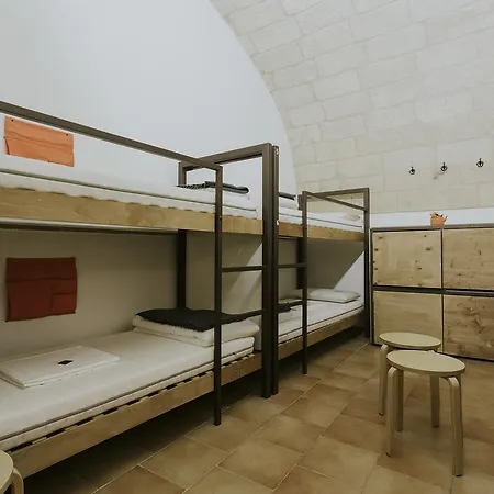 بيت شباب Ostello Dei Sassi Backpackers ماتيرا