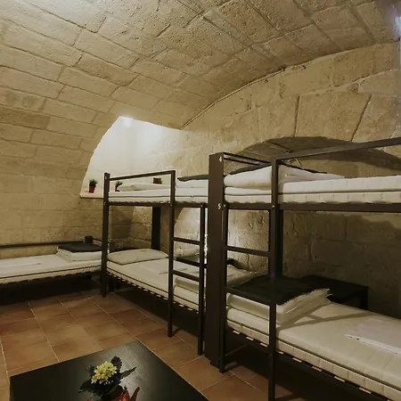 بيت شباب Ostello Dei Sassi Backpackers *