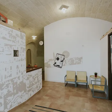 Ostello Dei Sassi Backpackers بيت شباب