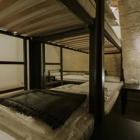 Ostello Dei Sassi Backpackers بيت شباب ماتيرا